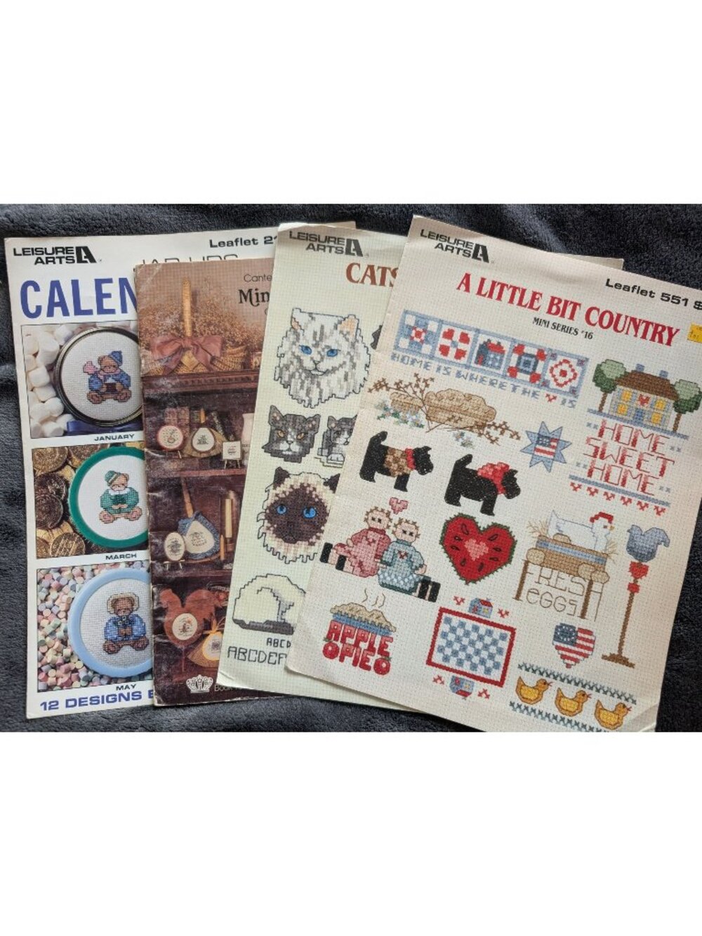 Lot of 4 Cross Stitch Pattern Books/Leaflets - Mini Motifs